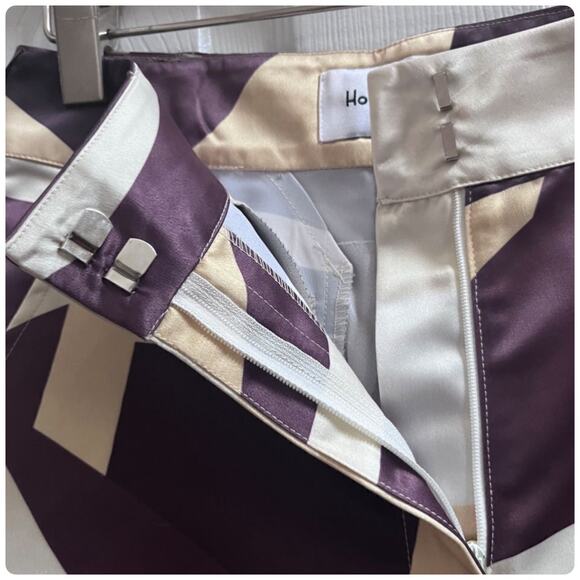 House of Sunny Highway Bold Print High Rise Satin Slight Flare Pant Size 4 - Picture 9 of 11